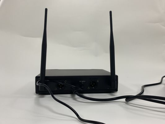 professionnel sans fil de système de microphone de fréquence ultra-haute de 70 unités avec le haut-parleur de Bluetooth